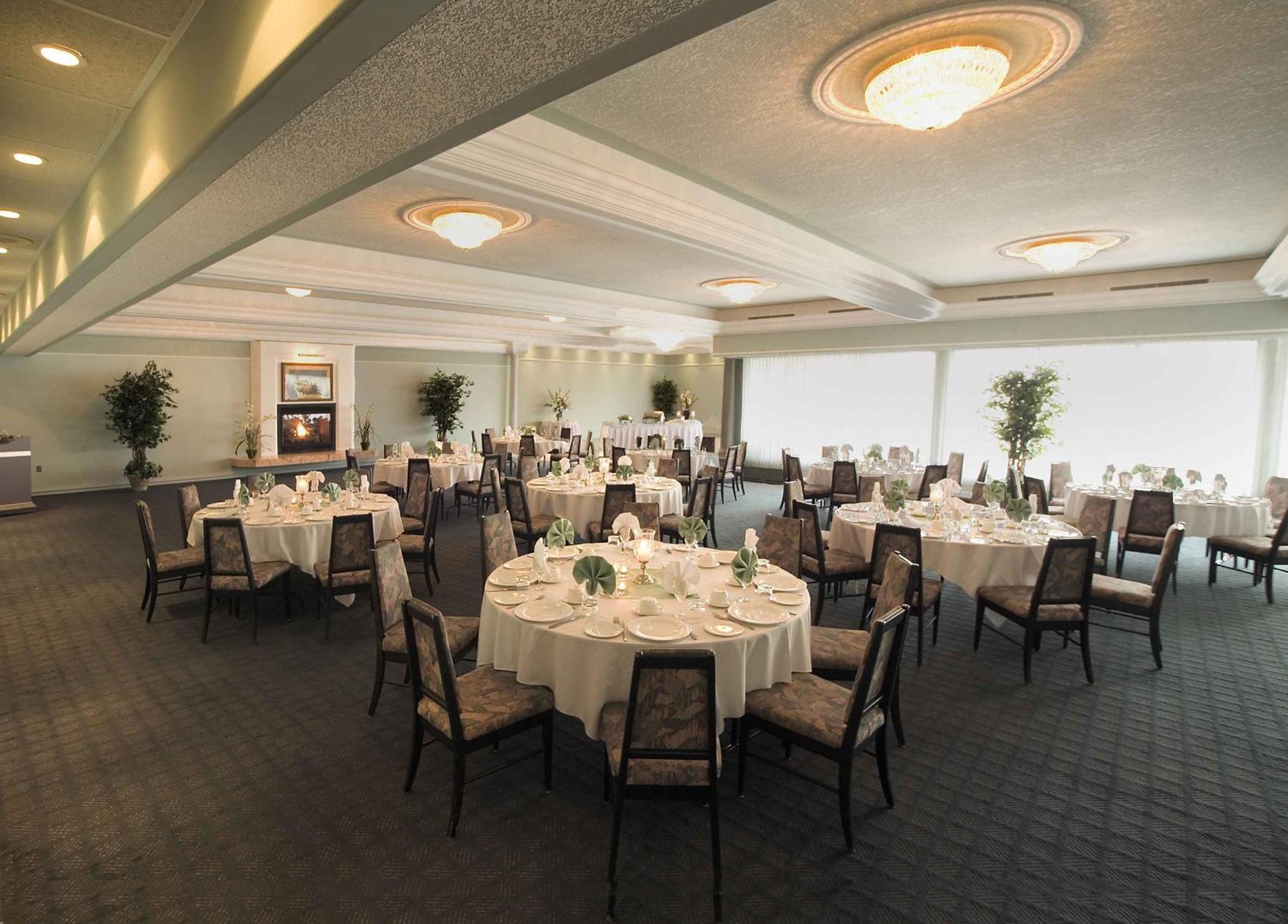 Chateau Louis Hotel & Conference Centre Edmonton Zewnętrze zdjęcie