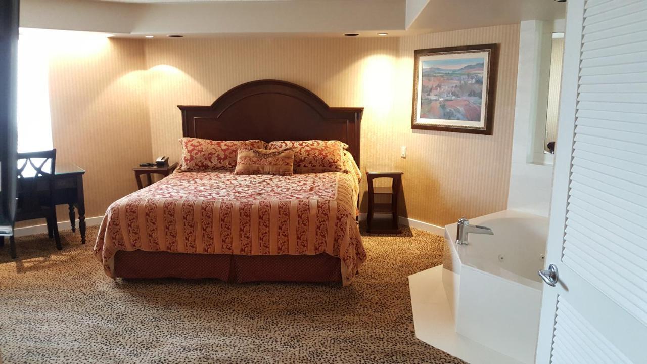 Chateau Louis Hotel & Conference Centre Edmonton Zewnętrze zdjęcie