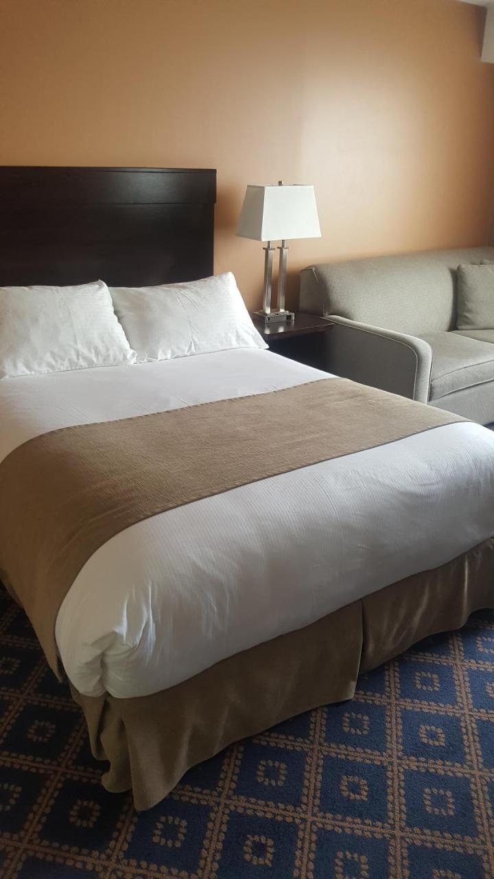 Chateau Louis Hotel & Conference Centre Edmonton Zewnętrze zdjęcie